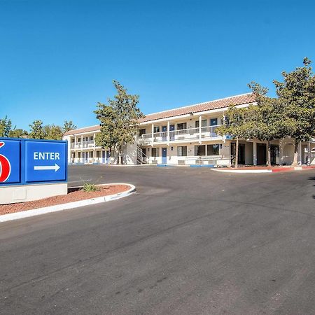 Motel 6-Redding, Ca - South Zewnętrze zdjęcie
