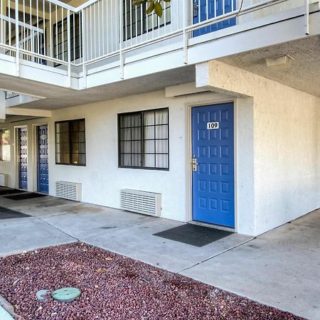 Motel 6-Redding, Ca - South Zewnętrze zdjęcie