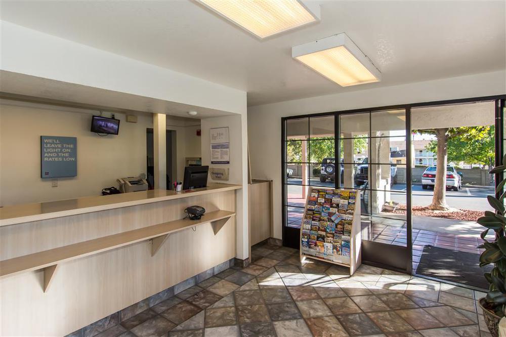 Motel 6-Redding, Ca - South Wnętrze zdjęcie